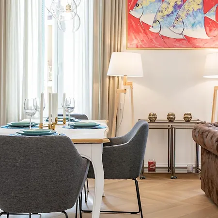 H11 [lumière D'or] Centro Appartement